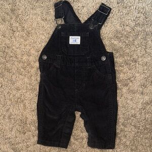 EUC Carter’s Black Corduroy Overalls (3 Months)